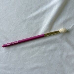 Beauty by Rosita pink and gold eyeshadow blending brush